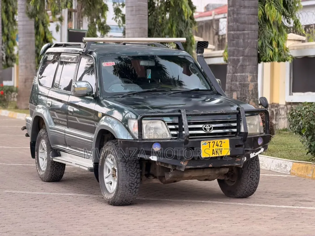 Toyota Land Cruiser Prado 1995 Green