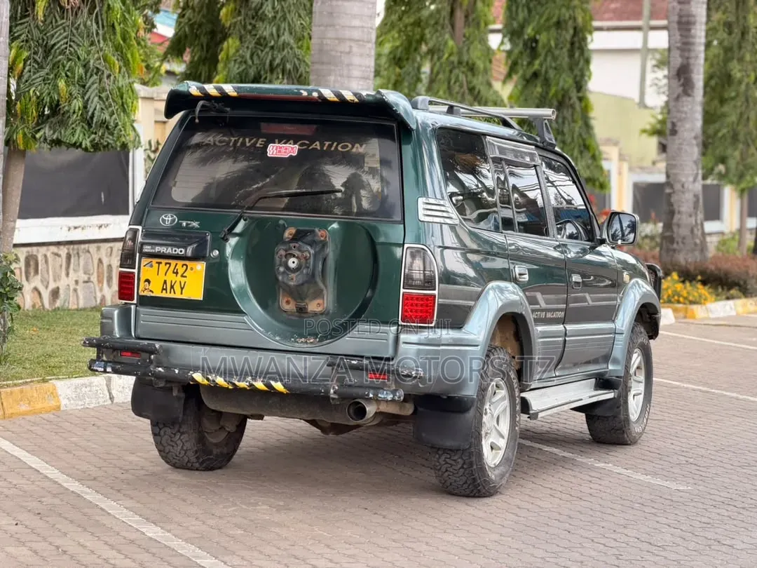 Toyota Land Cruiser Prado 1995 Green