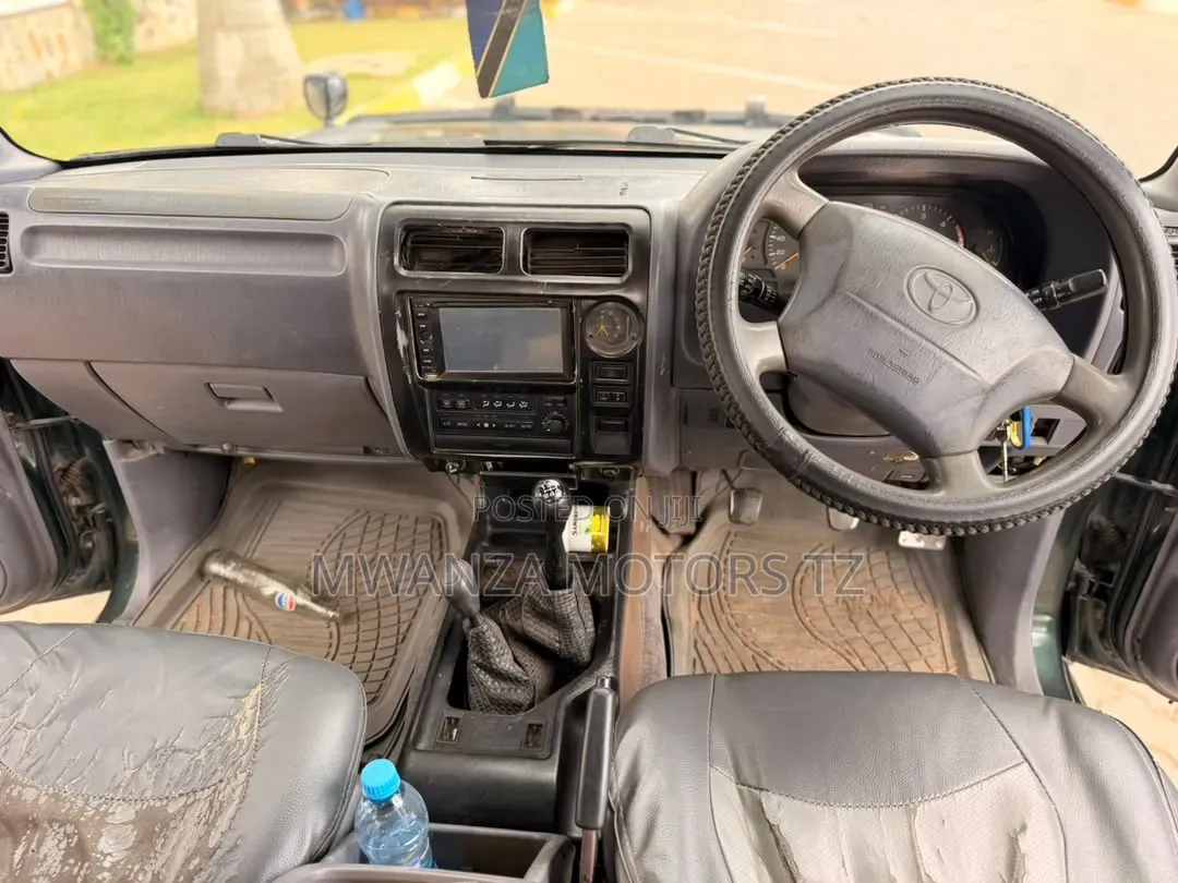 Toyota Land Cruiser Prado 1995 Green