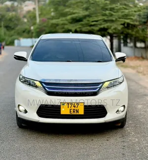 Toyota Harrier 2015 Off white