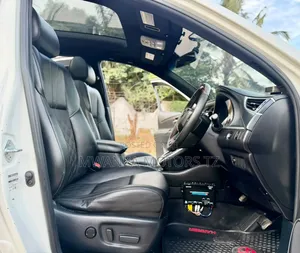 Toyota Harrier 2015 Off white