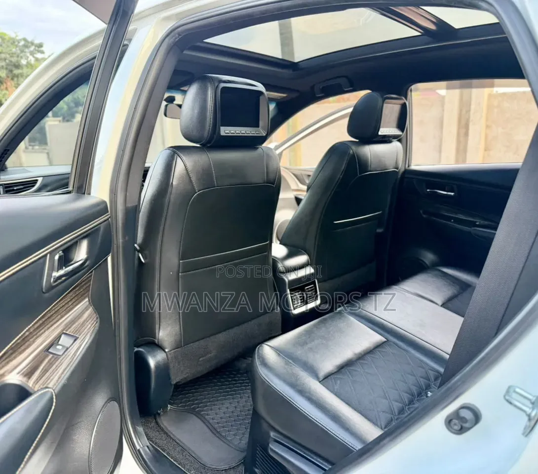 Toyota Harrier 2015 Off white