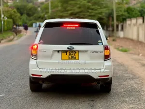 Subaru Forester 2011 Off white
