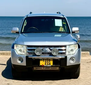 Mitsubishi Pajero 2006 Silver