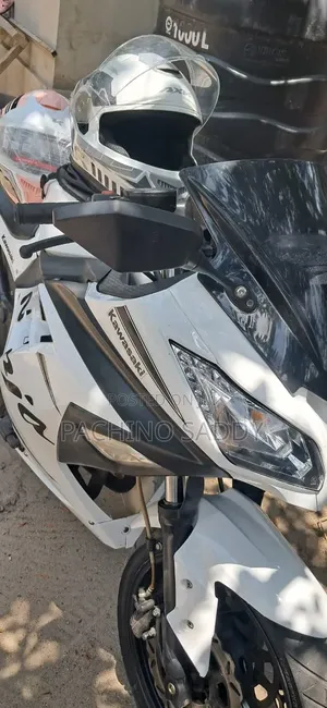 Kawasaki Ninja 400 2024 White