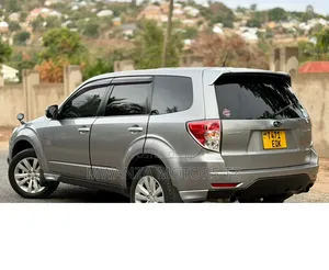 Subaru Forester 2011 Gray