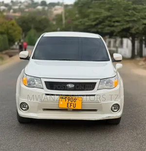 Subaru Forester 2010 Off white