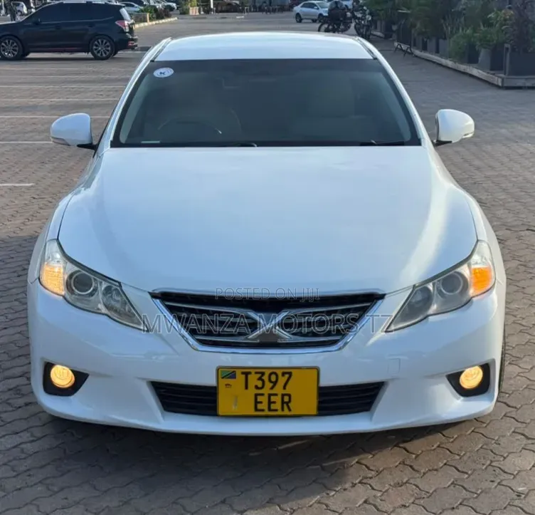 Toyota Mark X 2012 White