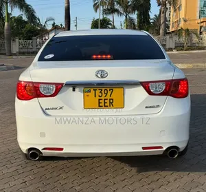 Toyota Mark X 2012 White