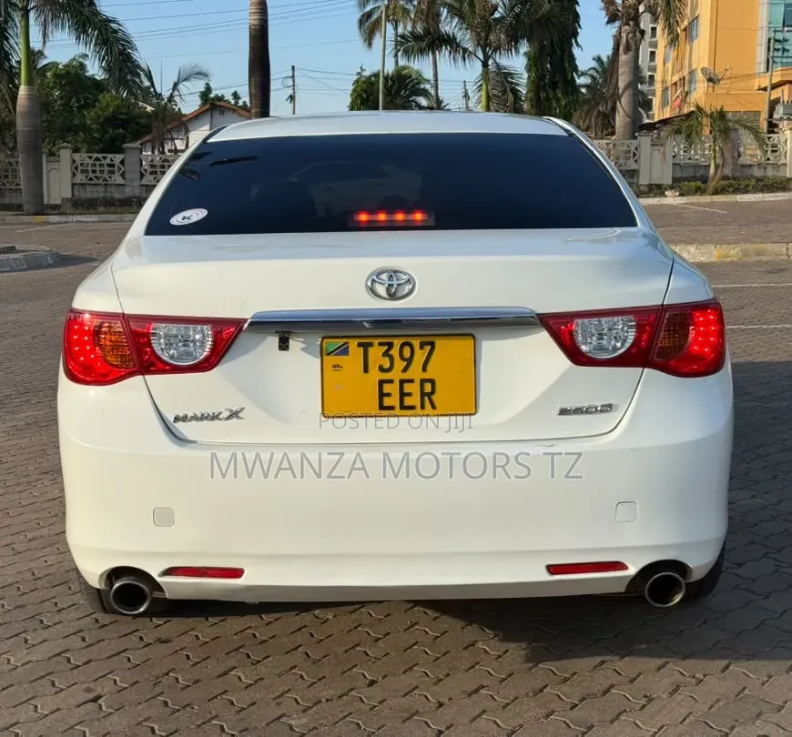 Toyota Mark X 2012 White