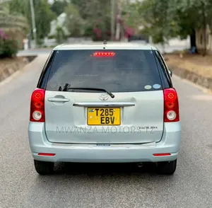 Toyota Raum 2005 Beige