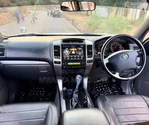 Toyota Land Cruiser Prado 2004 Silver