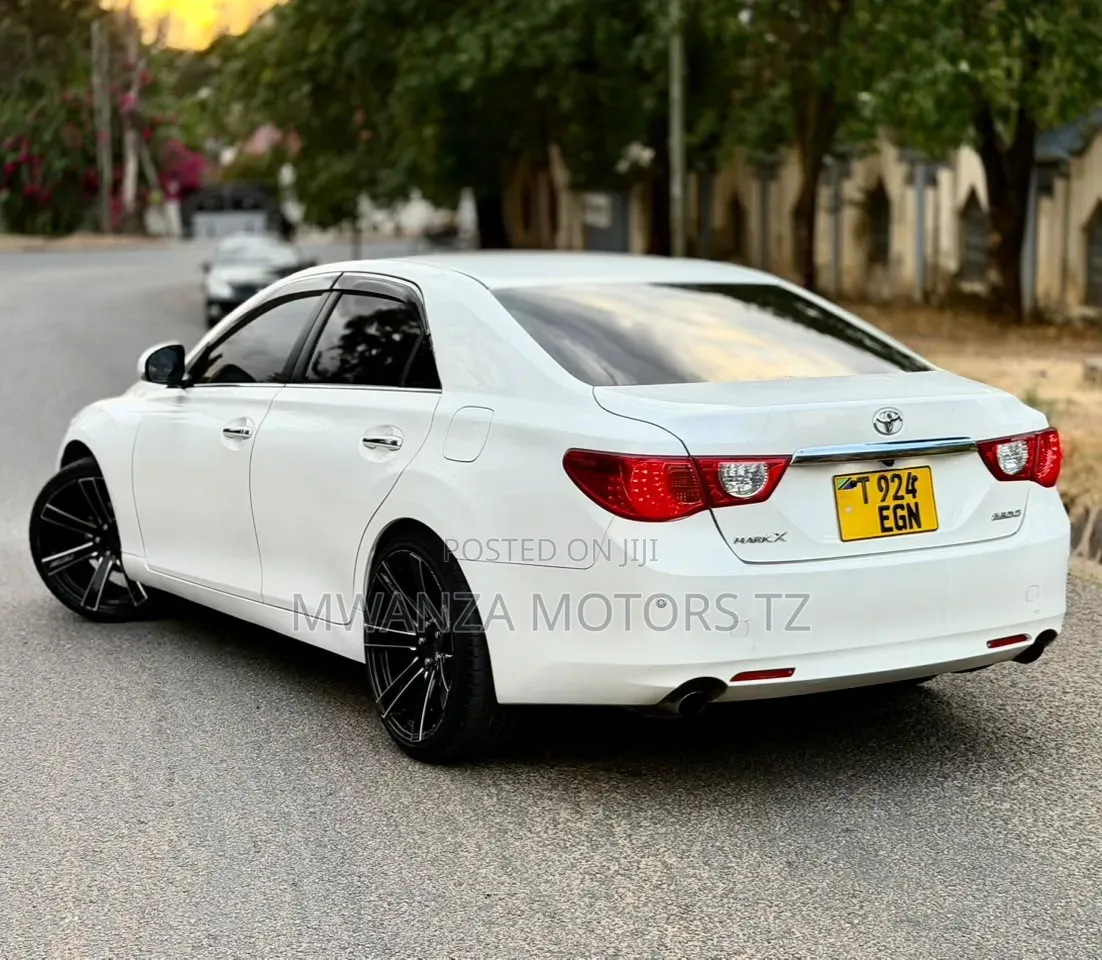 Toyota Mark X 2011 White