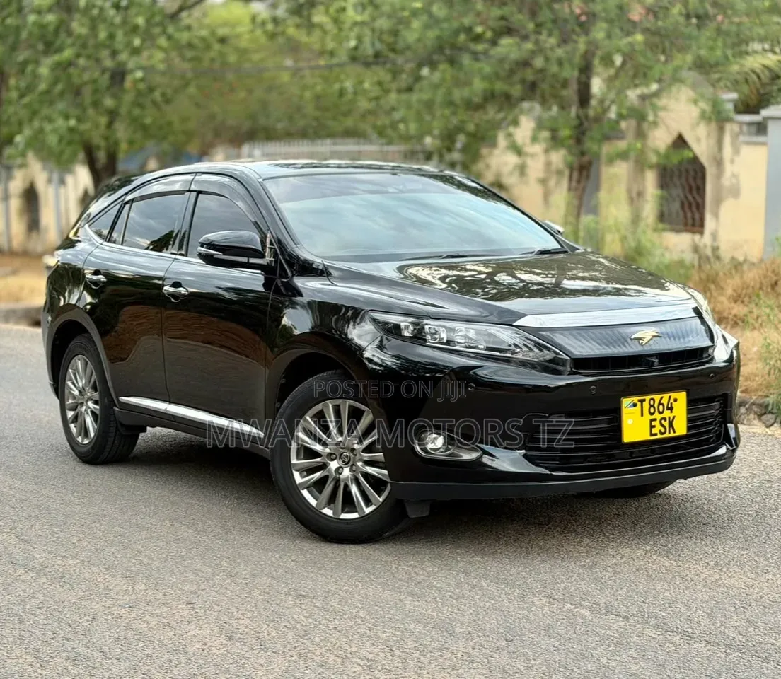 Toyota Harrier 2017 Matt Black