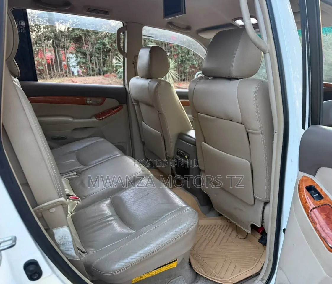 Toyota Land Cruiser Prado 2003 White