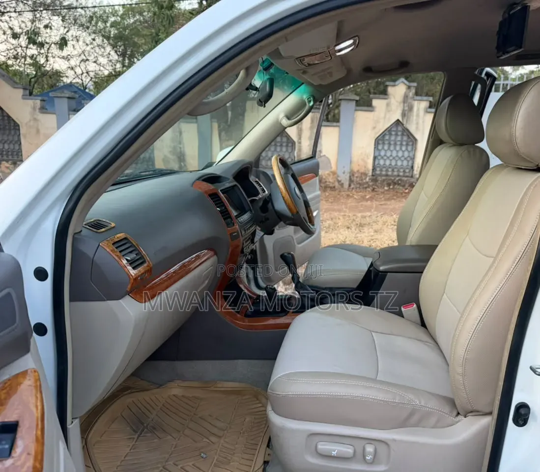 Toyota Land Cruiser Prado 2003 White