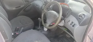 Toyota Vitz 1.0 FWD 5dr 2000 Silver