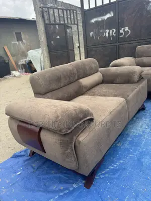 Sofa Ya Kijanja Watu Saba
