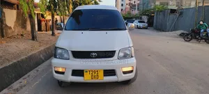 Toyota Noah 2003 White