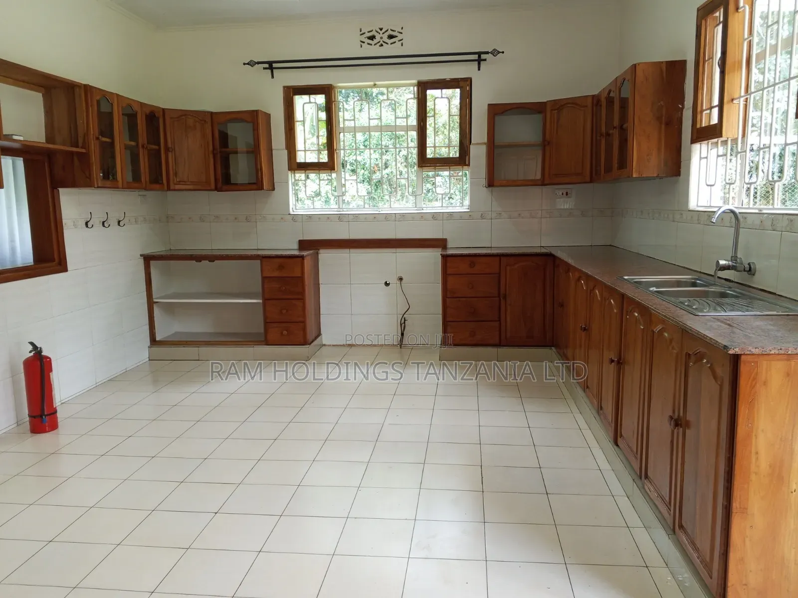 4bdrm Bungalow in Mtei, Tengeru for rent