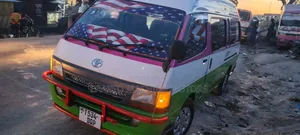 Toyota HiAce 2002