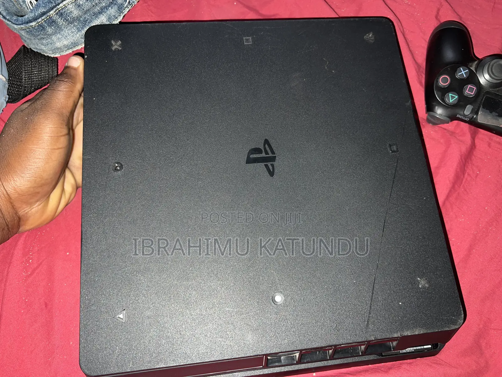PS4 Slim 500GB Original – Full Set Na Games