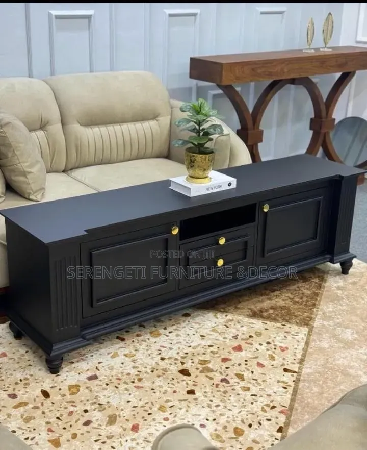 Quality TV Showcase Case Design Ya Fut 5.5