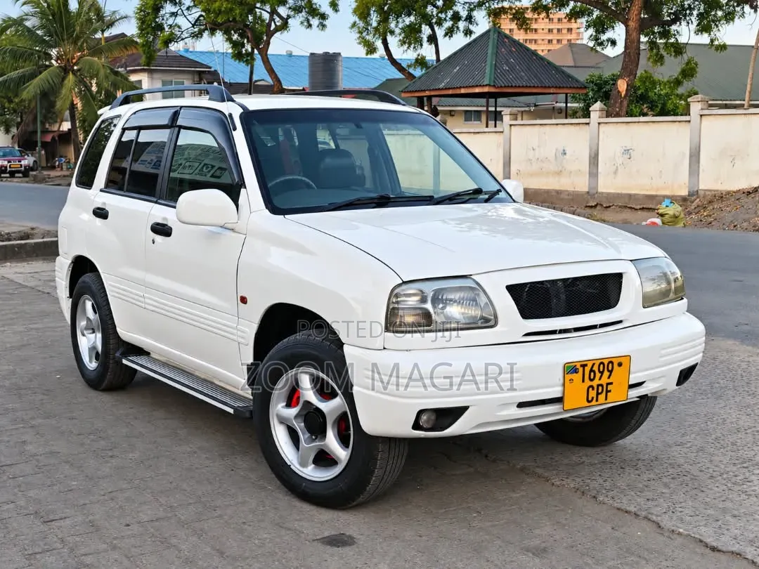 Suzuki Vitara 2001 White