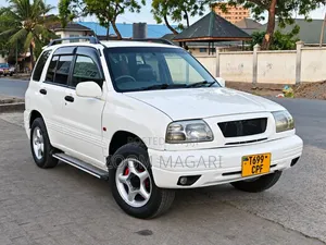 Suzuki Vitara 2001 White