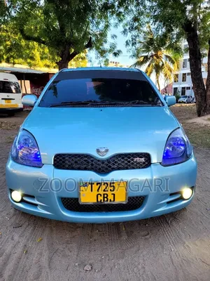 Toyota Vitz 2002 Blue