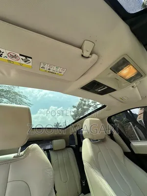 Land Rover Range Rover 2012 Gray
