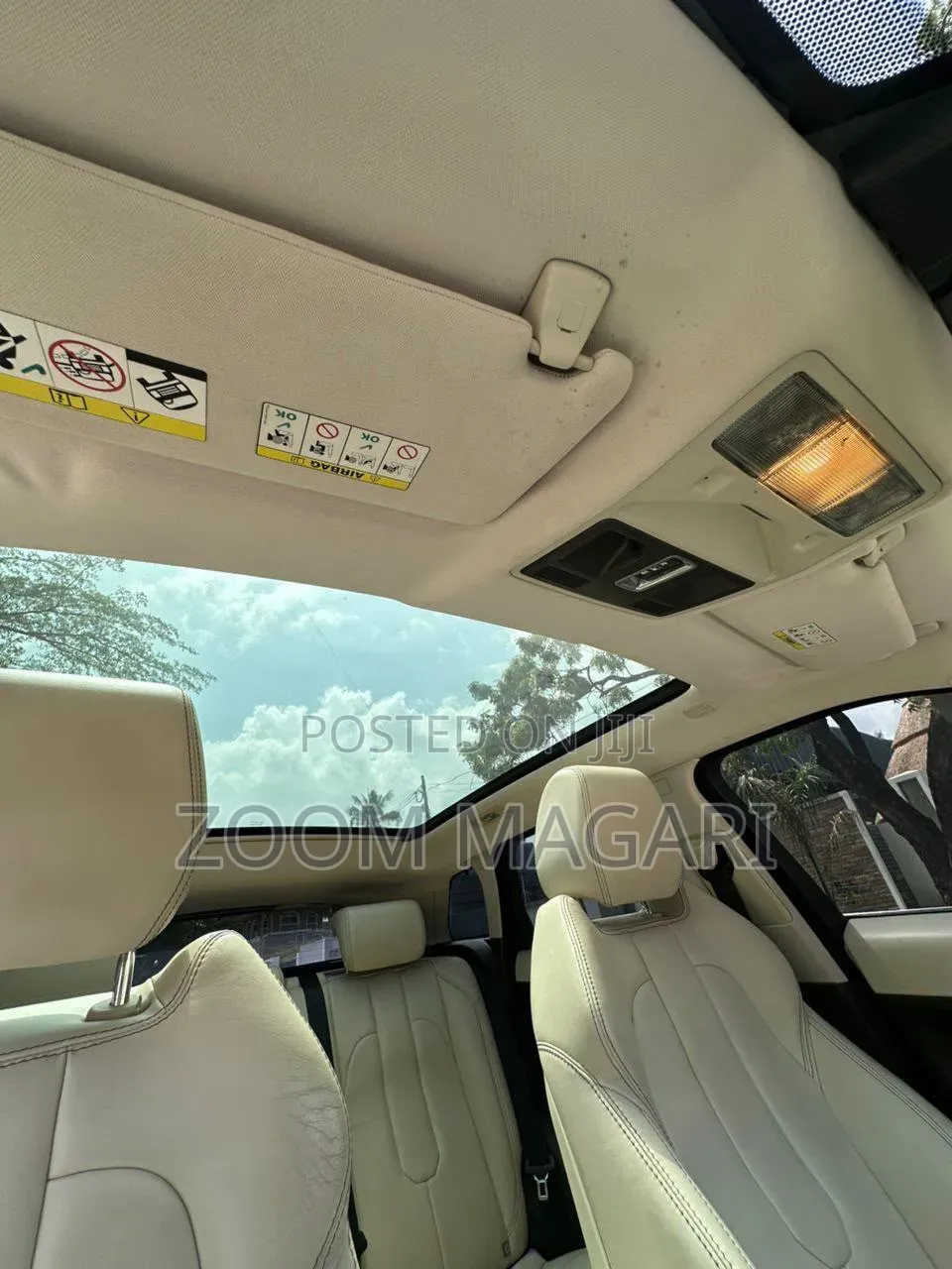 Land Rover Range Rover 2012 Gray