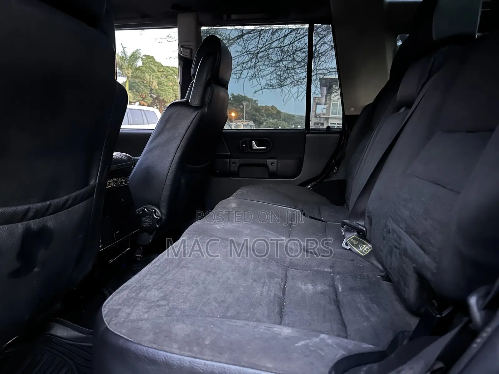 Land Rover Discovery 2004 Black