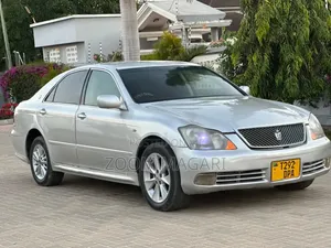 Toyota Crown 2006 Silver