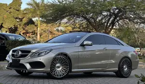 Mercedes-Benz E250 2015 Beige