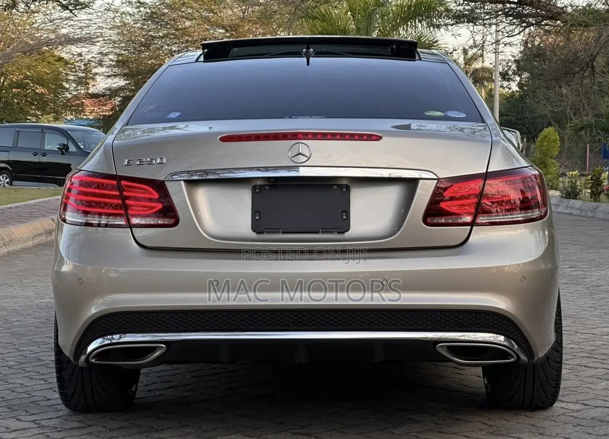 Mercedes-Benz E250 2015 Beige