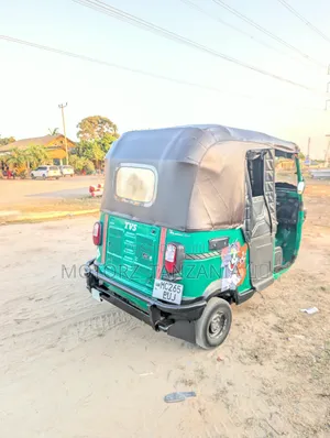 TVS King Deluxe Plus iTouch Start 2025 Green