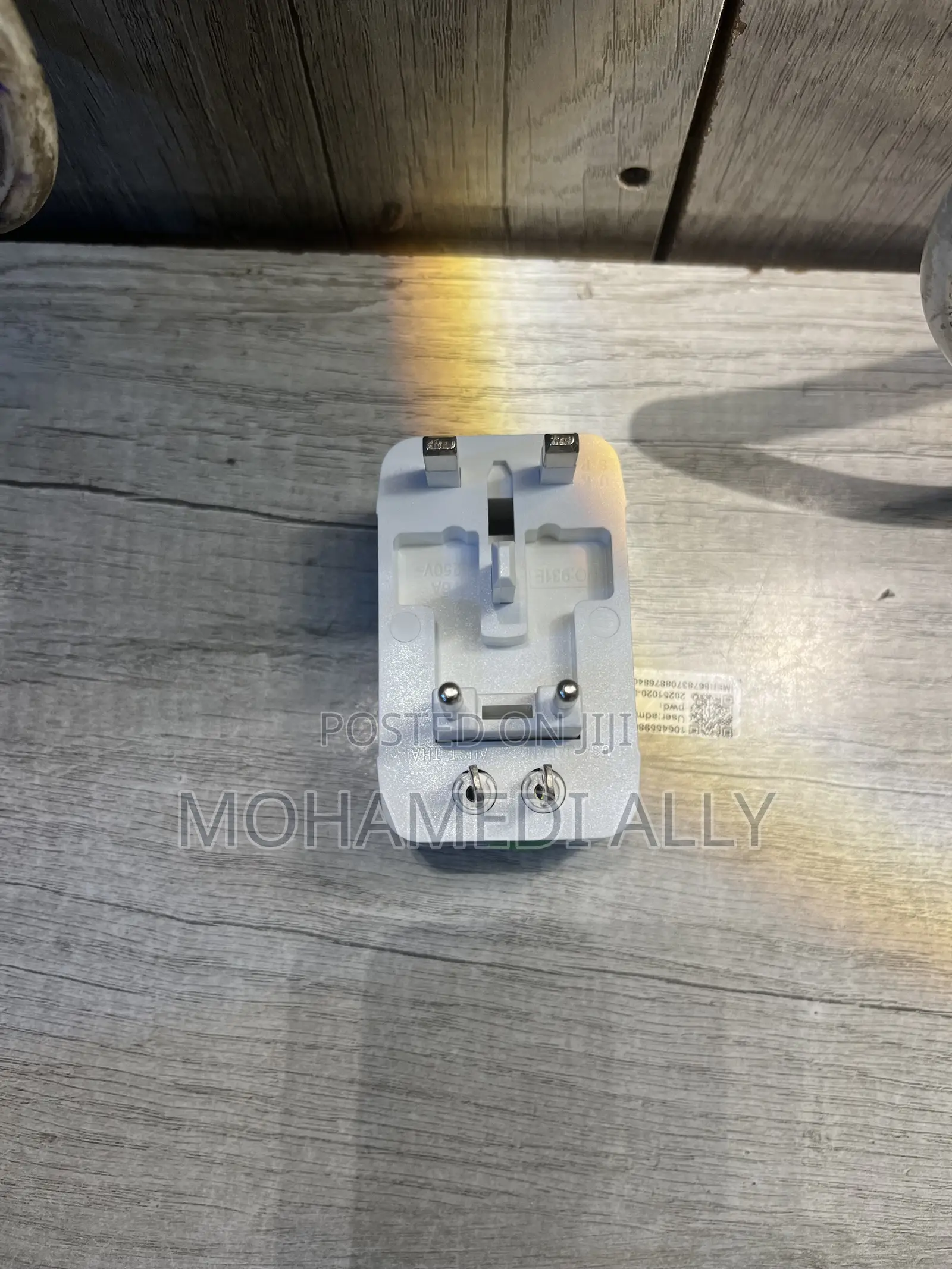 Universal Adapter