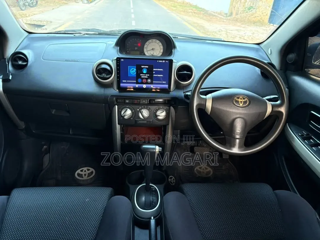 Toyota IST 2003 Black