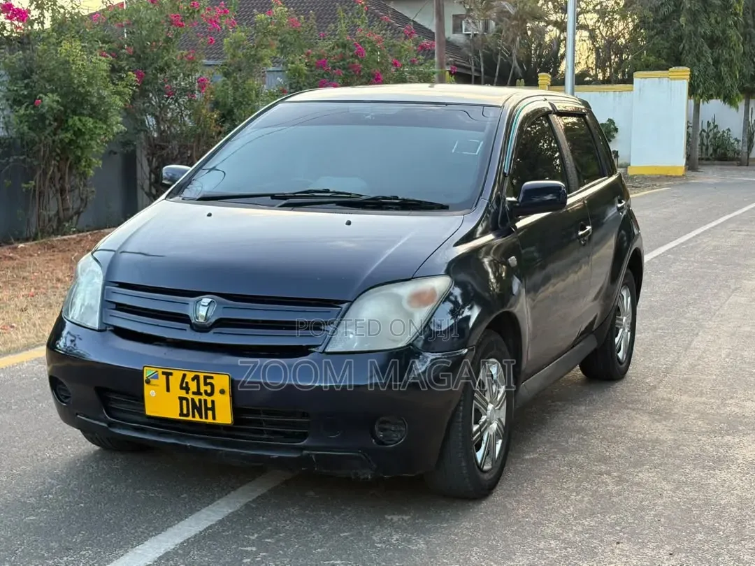Toyota IST 2003 Black
