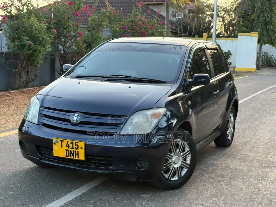 Toyota IST 2003 Black