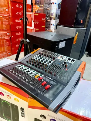 Professional YAMAHA Mixer Njia 6 Channel With GRAPHIC EQUILAIZER