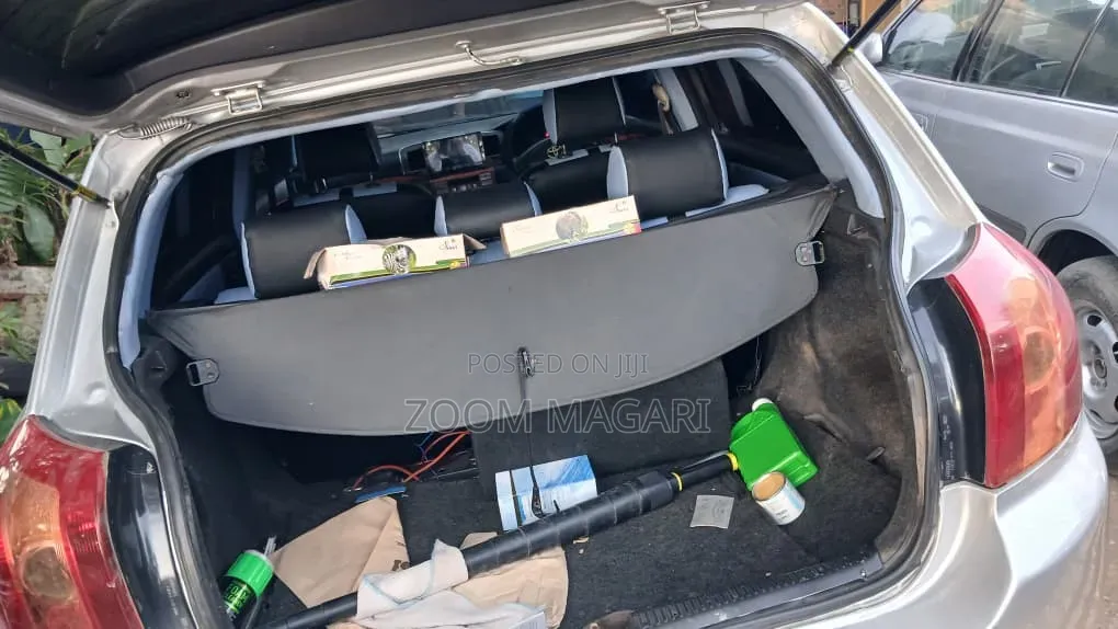Toyota Corolla RunX 2005 Silver