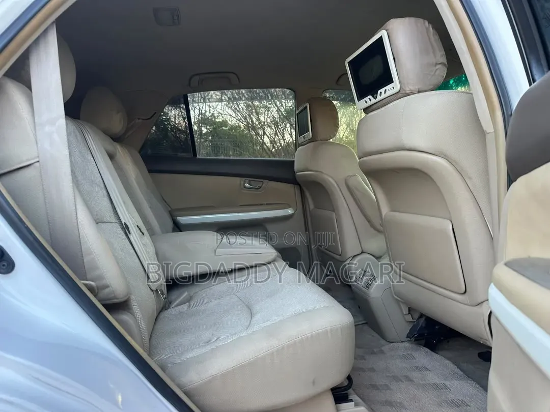 Toyota Harrier 2005