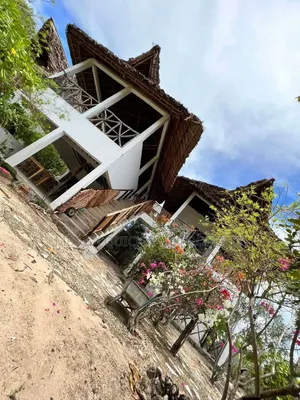 Furnished 6bdrm Penthouse in Makunduchi, Kaskazini A for sale