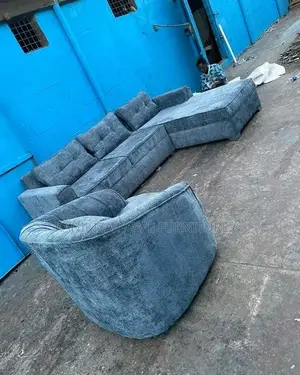 L Ya Watu Wanne Na Single Armchair Ni Imara Sana
