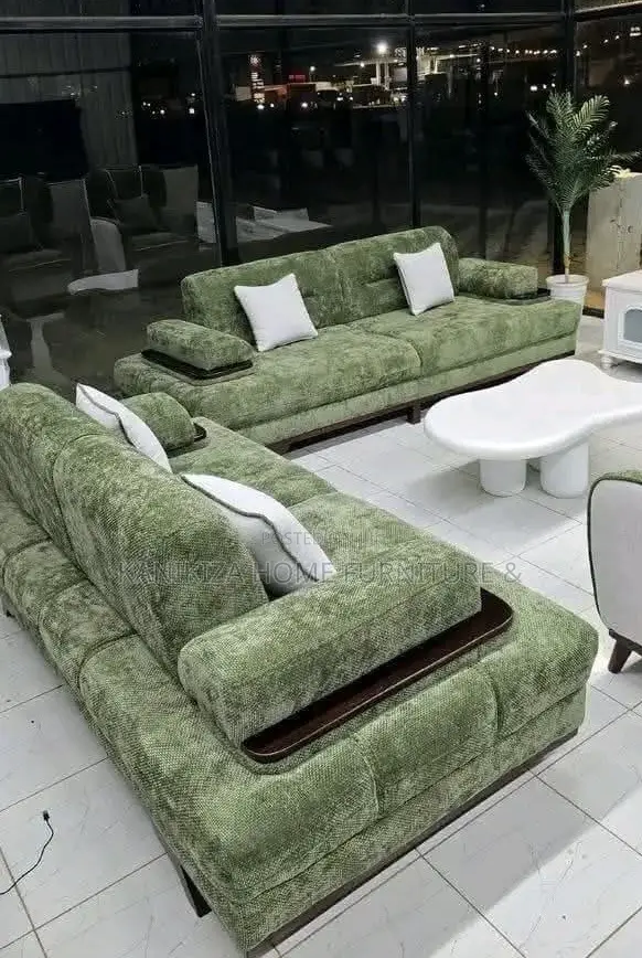 Luxury Sofa Sets Ya 3,3,2,1,1 Ni Imara , Kwa Wale Wenye Familia Kubwa