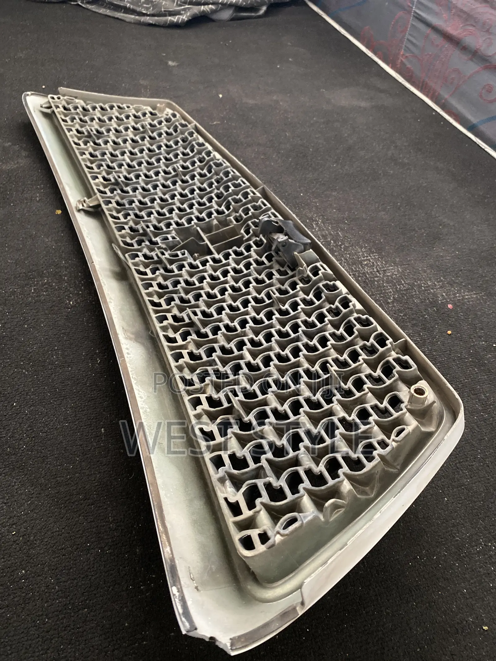 Toyota Crown Athlete Grille GRS200 Original + Crown Logo