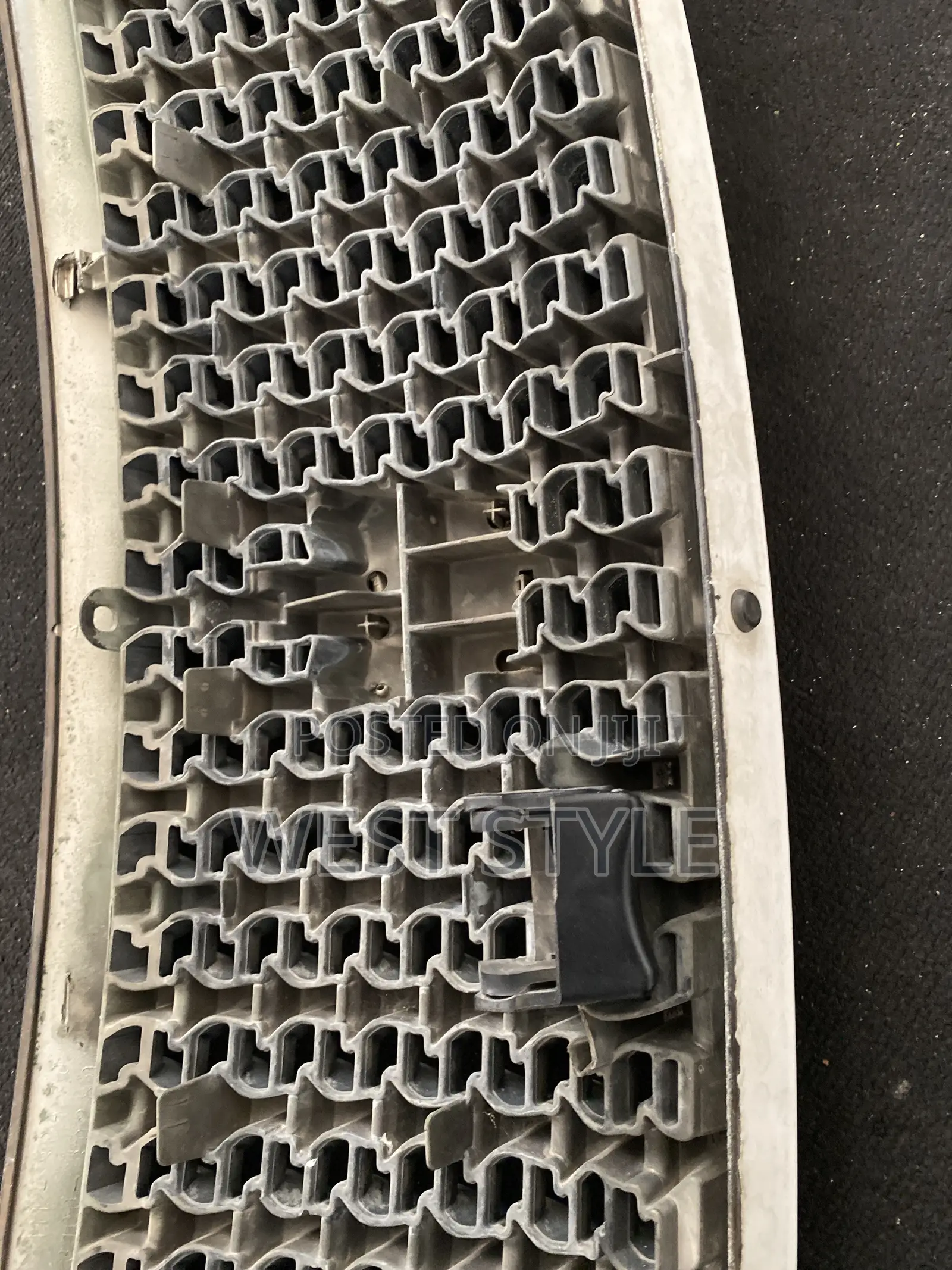 Toyota Crown Athlete Grille GRS200 Original + Crown Logo