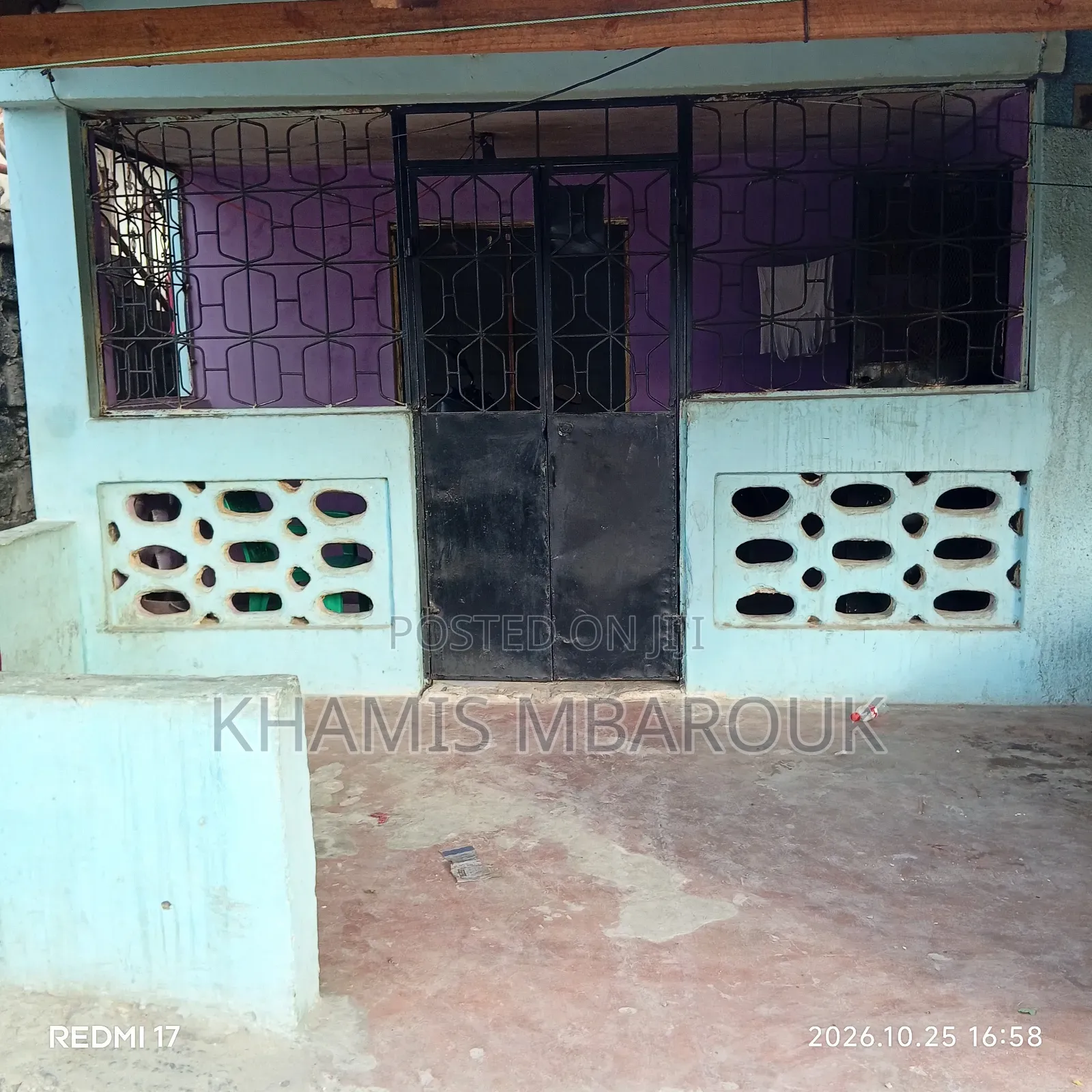 12bdrm House in Magomeni Mapipa for sale